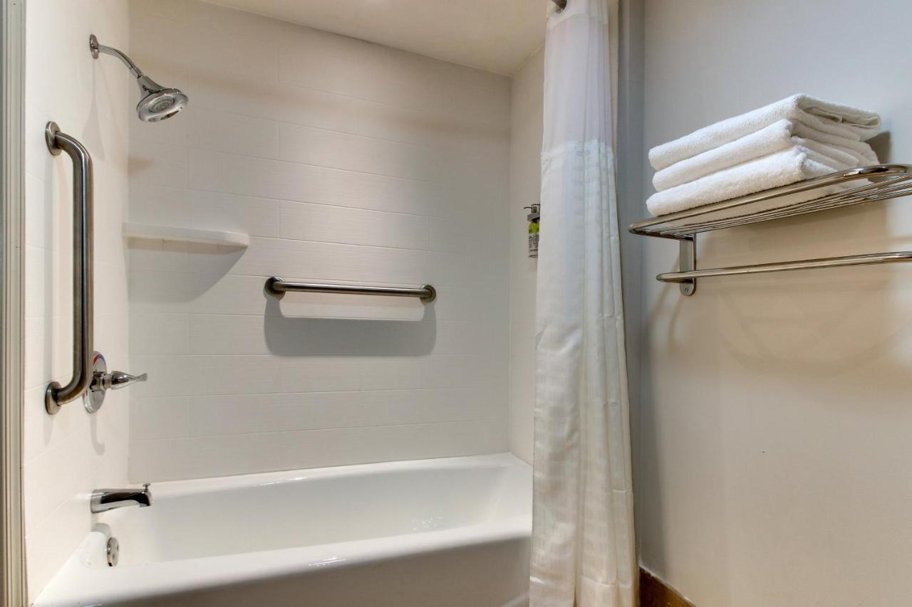 Holiday Inn Express Pittston - Scranton Airport By Ihg Exteriér fotografie