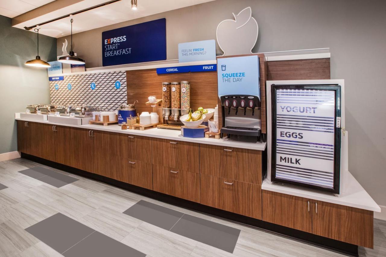Holiday Inn Express Pittston - Scranton Airport By Ihg Exteriér fotografie